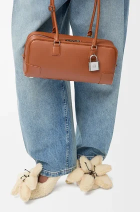 Amazona 31 Cropped-tas van glanzend kalfsleer Amazona 31 Cropped-tas van glanzend kalfsleer
