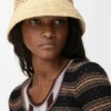 Anagram-buckethoed van raffia en kalfsleer Anagram-buckethoed van raffia en kalfsleer