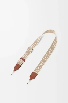 Anagram-riem van jacquard en kalfsleer Anagram-riem van jacquard en kalfsleer