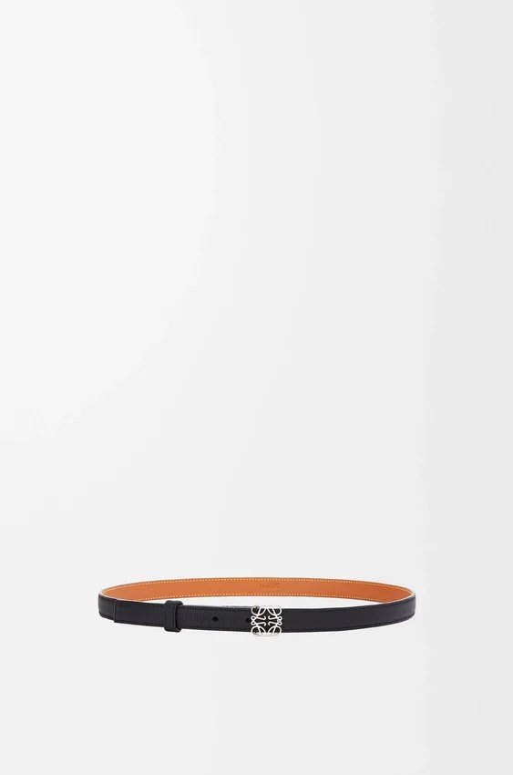 Anagram-riem van kalfsleer met Pebble-structuur Anagram-riem van kalfsleer met Pebble-structuur