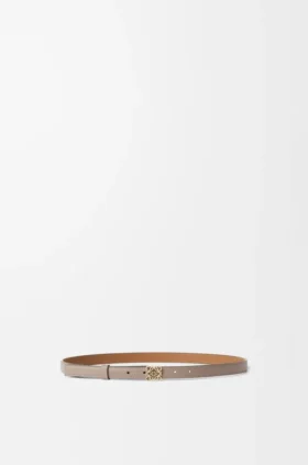 Anagram-riem van kalfsleer met Pebble-structuur Anagram-riem van kalfsleer met Pebble-structuur