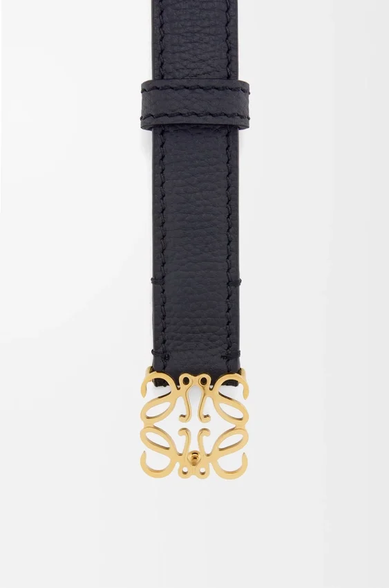 Anagram-riem van kalfsleer met Pebble-structuur Anagram-riem van kalfsleer met Pebble-structuur