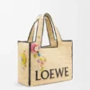 Bloemenbroche van kalfsleer