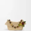 Bloemenbroche van klassiek kalfsleer Bloemenbroche van klassiek kalfsleer