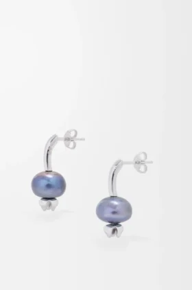 Blueberry-oorbellen van sterlingzilver en parel Blueberry-oorbellen van sterlingzilver en parel