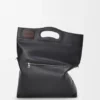 Bob gevouwen Tote bag van glanzend, soepel kalfsleer Bob gevouwen Tote bag van glanzend, soepel kalfsleer