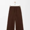 Broek met trekkoord van katoen Broek met trekkoord van katoen
