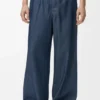 Broek met trekkoord van katoen Broek met trekkoord van katoen