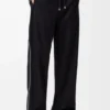 Broek met trekkoord van wol Broek met trekkoord van wol