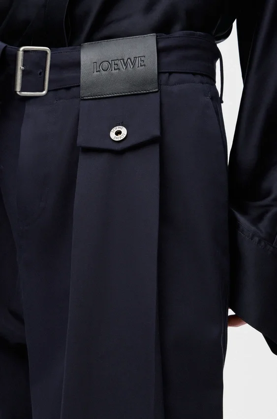 Broek van katoen en zijde Broek van katoen en zijde