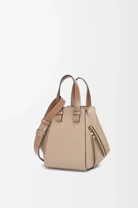 Compacte Hammock-tas van zacht generfd kalfsleer