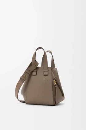Compacte Hammock-tas van zacht generfd kalfsleer