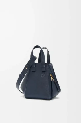 Compacte Hammock-tas van zacht generfd kalfsleer