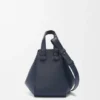 Compacte Hammock-tas van zacht generfd kalfsleer Compacte Hammock-tas van zacht generfd kalfsleer