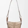Compacte Hammock-tas van zacht generfd kalfsleer Compacte Hammock-tas van zacht generfd kalfsleer