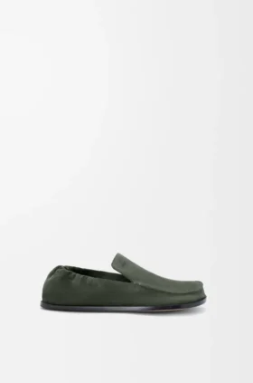 Flexible loafer van suède