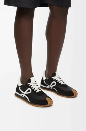 Flow Runner van nylon en suède