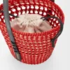 Gevlochten tasje van iracapalm en kalfsleer Gevlochten tasje van iracapalm en kalfsleer