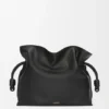 Grote Flamenco-clutch van nappa-kalfsleer Grote Flamenco-clutch van nappa-kalfsleer