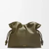 Grote Flamenco-clutch van nappa-kalfsleer Grote Flamenco-clutch van nappa-kalfsleer