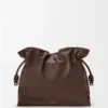 Grote Flamenco-clutch van nappa-kalfsleer Grote Flamenco-clutch van nappa-kalfsleer