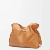 Grote Flamenco-clutch van nappa-kalfsleer Grote Flamenco-clutch van nappa-kalfsleer
