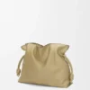 Grote Flamenco-clutch van nappa-kalfsleer Grote Flamenco-clutch van nappa-kalfsleer