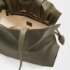 Grote Flamenco-clutch van nappa-kalfsleer Grote Flamenco-clutch van nappa-kalfsleer