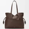 Grote Flamenco-clutch van nappa-kalfsleer Grote Flamenco-clutch van nappa-kalfsleer