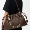 Grote Flamenco Purse van zacht nappa-lamsleer Grote Flamenco Purse van zacht nappa-lamsleer