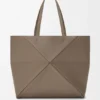Grote horizontale Puzzle Fold-tote bag van zacht generfd kalfsleer
