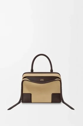 Kleine Amazona 180-tas van suède