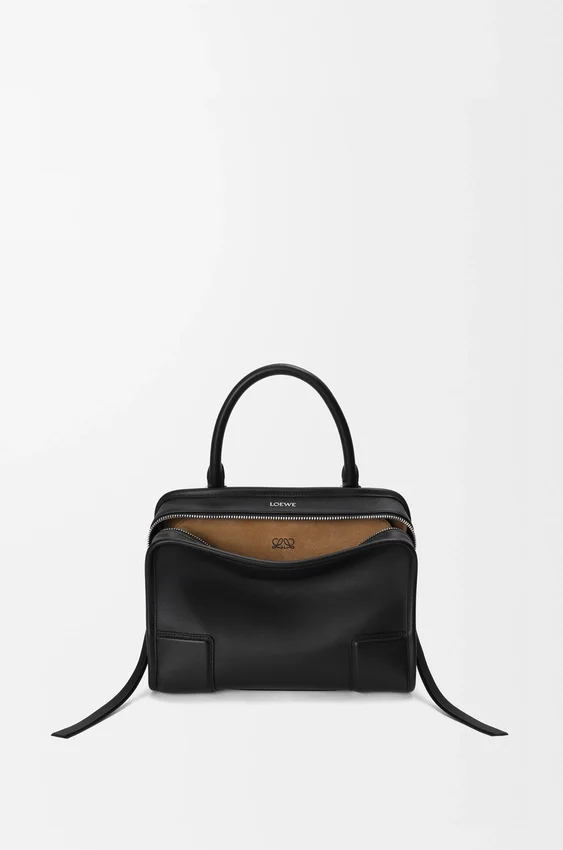 Kleine Amazona 180-tas van zacht kalfsleer Kleine Amazona 180-tas van zacht kalfsleer