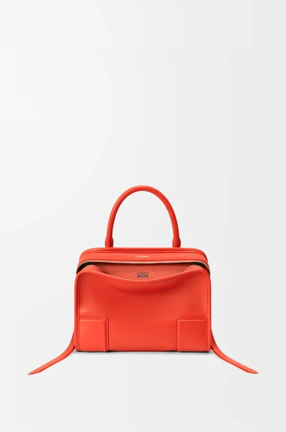 Kleine Amazona 180-tas van zacht kalfsleer Kleine Amazona 180-tas van zacht kalfsleer