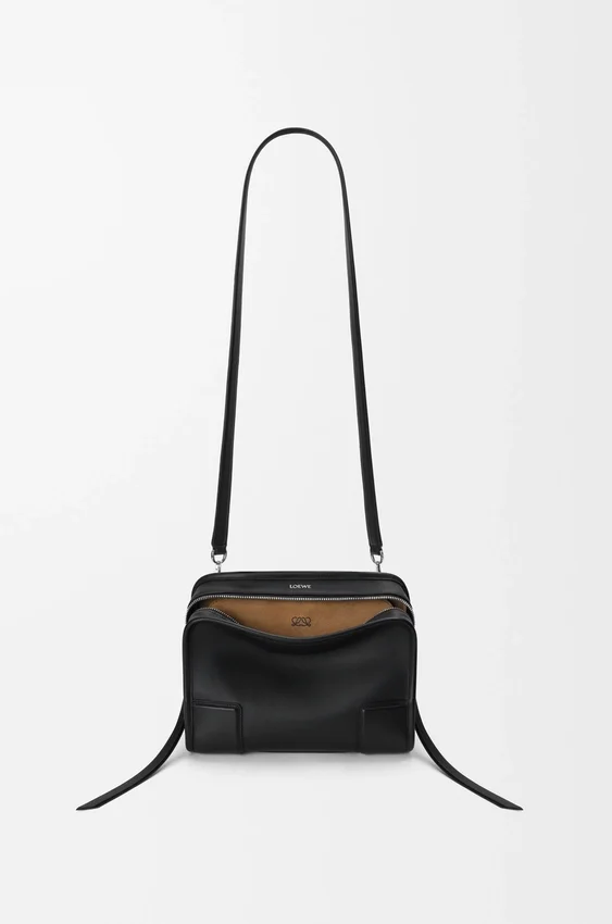 Kleine Amazona 180-tas van zacht kalfsleer Kleine Amazona 180-tas van zacht kalfsleer