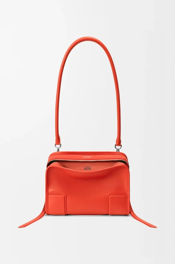Kleine Amazona 180-tas van zacht kalfsleer Kleine Amazona 180-tas van zacht kalfsleer