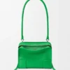 Kleine Amazona 180-tas van zacht kalfsleer Kleine Amazona 180-tas van zacht kalfsleer