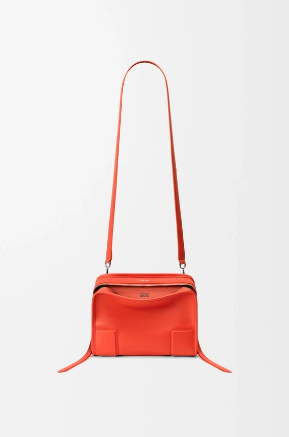Kleine Amazona 180-tas van zacht kalfsleer Kleine Amazona 180-tas van zacht kalfsleer
