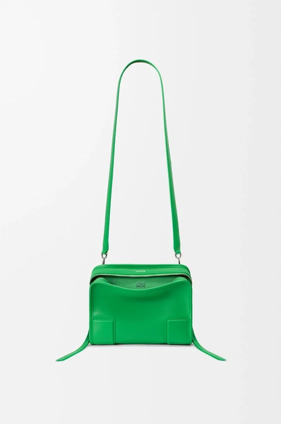 Kleine Amazona 180-tas van zacht kalfsleer Kleine Amazona 180-tas van zacht kalfsleer