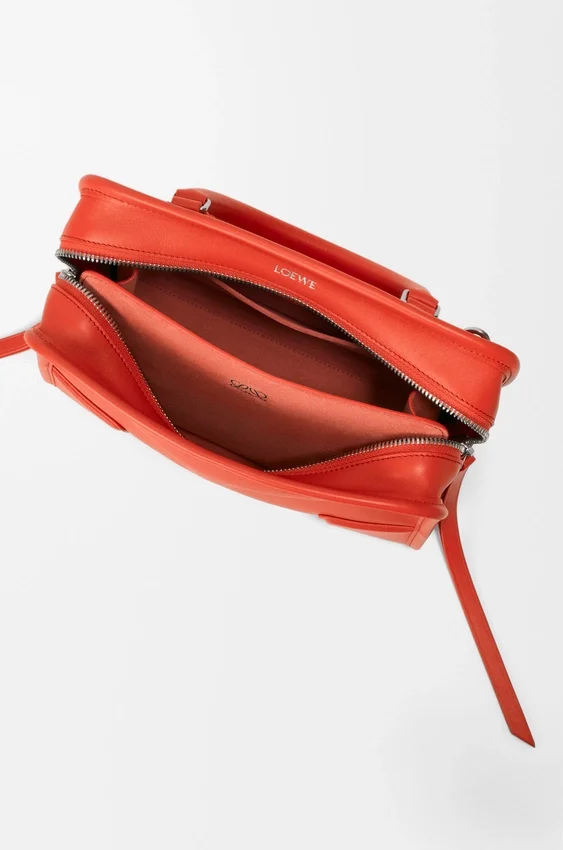 Kleine Amazona 180-tas van zacht kalfsleer Kleine Amazona 180-tas van zacht kalfsleer
