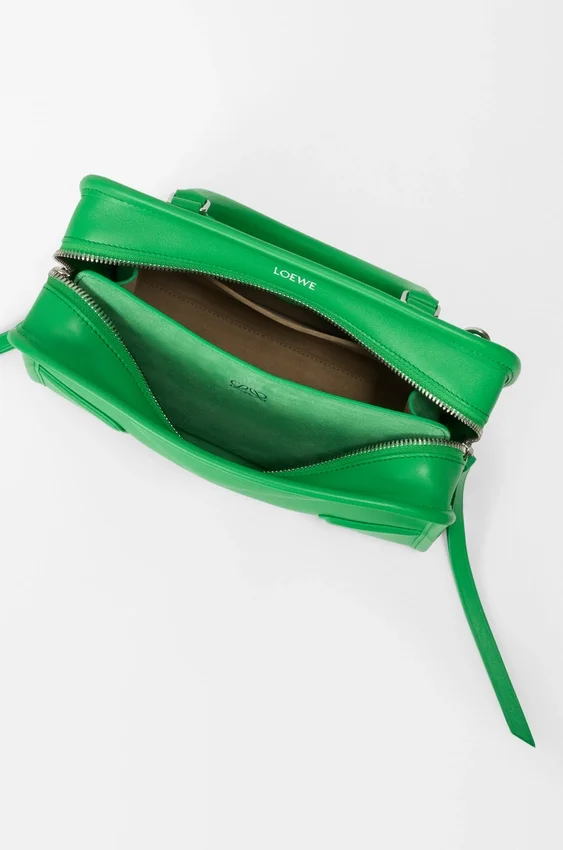 Kleine Amazona 180-tas van zacht kalfsleer Kleine Amazona 180-tas van zacht kalfsleer