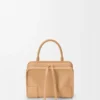 Kleine Amazona 180-tas van zacht kalfsleer Kleine Amazona 180-tas van zacht kalfsleer
