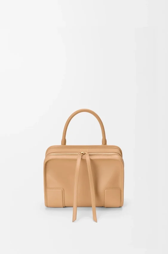 Kleine Amazona 180-tas van zacht kalfsleer Kleine Amazona 180-tas van zacht kalfsleer