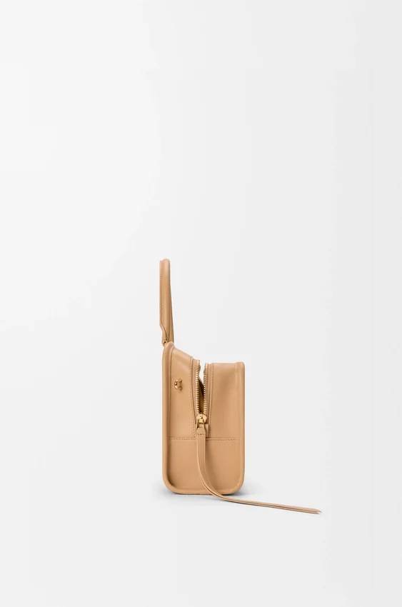Kleine Amazona 180-tas van zacht kalfsleer Kleine Amazona 180-tas van zacht kalfsleer