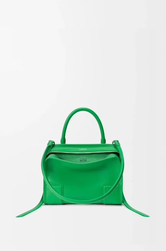 Kleine Amazona 180-tas van zacht kalfsleer Kleine Amazona 180-tas van zacht kalfsleer