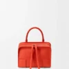 Kleine Amazona 180-tas van zacht kalfsleer Kleine Amazona 180-tas van zacht kalfsleer