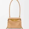 Kleine Amazona 180-tas van zacht kalfsleer Kleine Amazona 180-tas van zacht kalfsleer