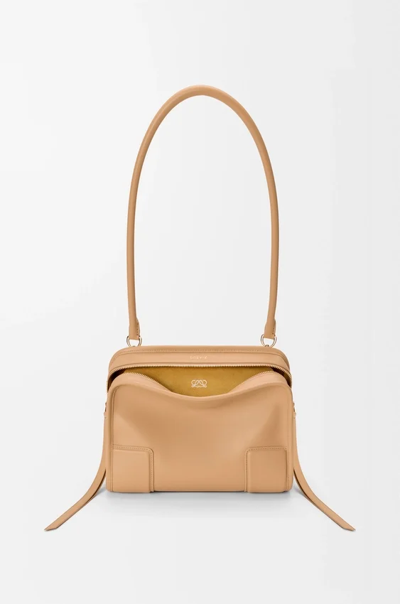 Kleine Amazona 180-tas van zacht kalfsleer Kleine Amazona 180-tas van zacht kalfsleer