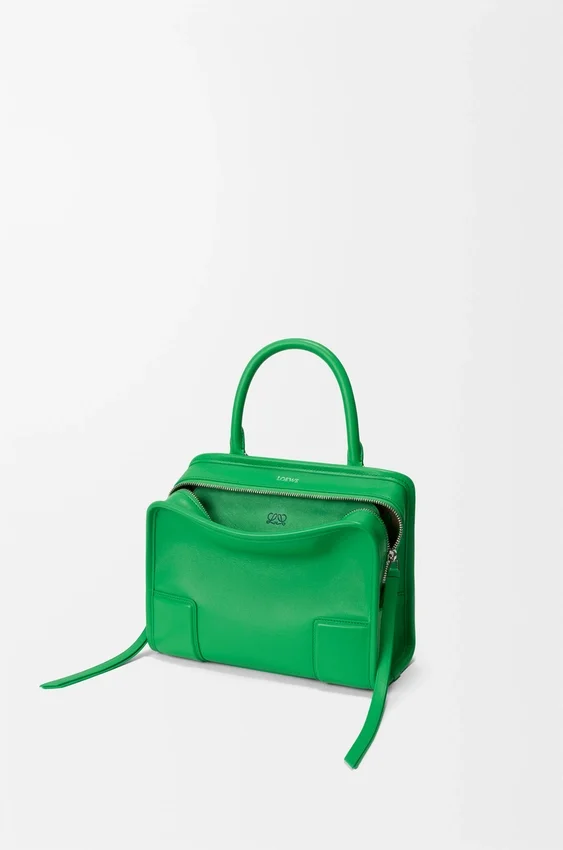 Kleine Amazona 180-tas van zacht kalfsleer Kleine Amazona 180-tas van zacht kalfsleer