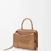 Kleine Amazona 180-tas van zacht kalfsleer Kleine Amazona 180-tas van zacht kalfsleer